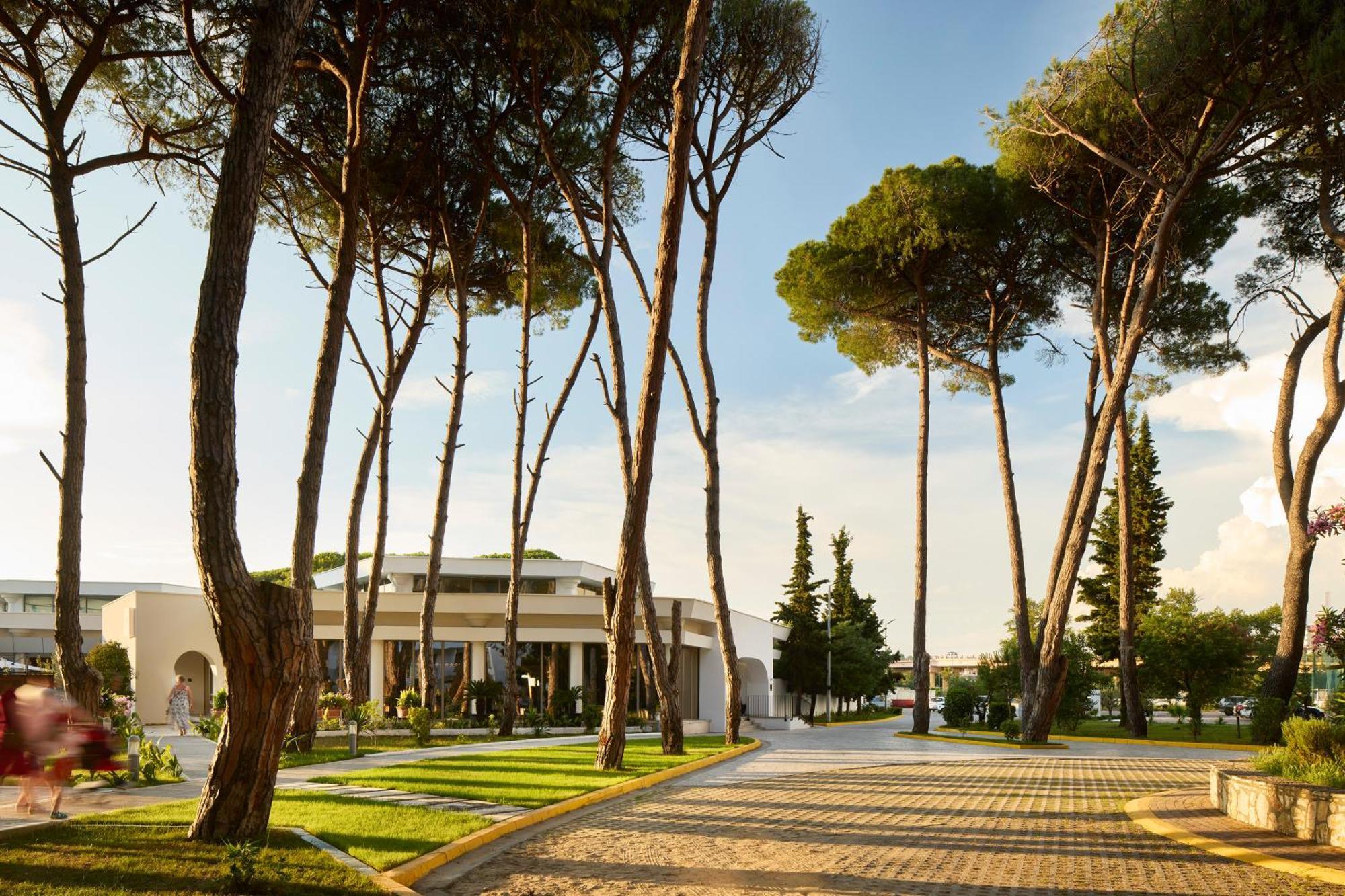 Sol Tropikal Durres Hotel Luaran gambar