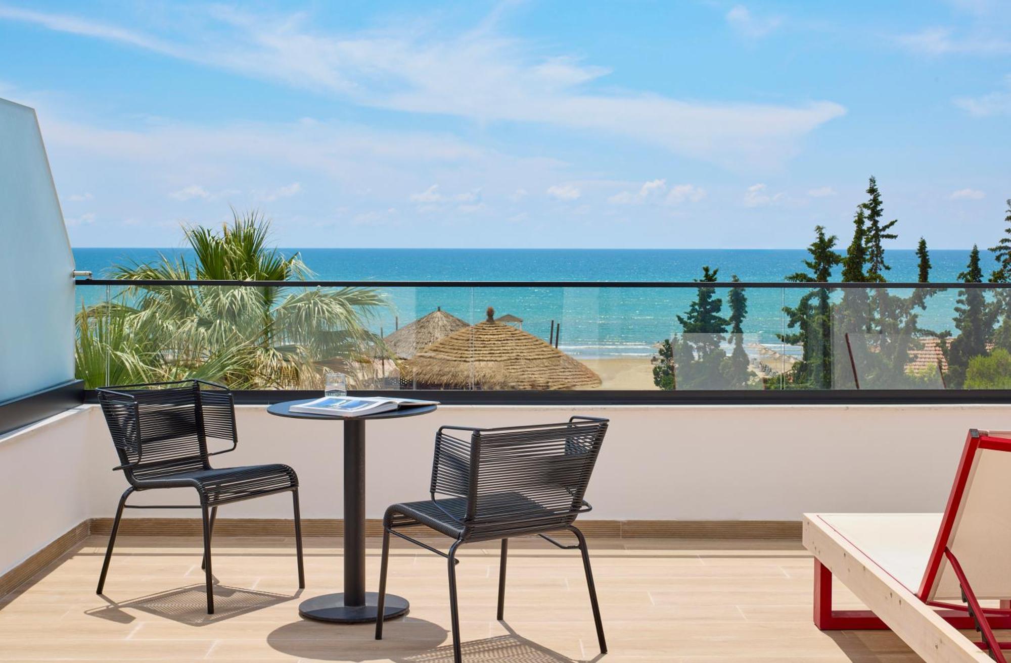 Sol Tropikal Durres Hotel Luaran gambar
