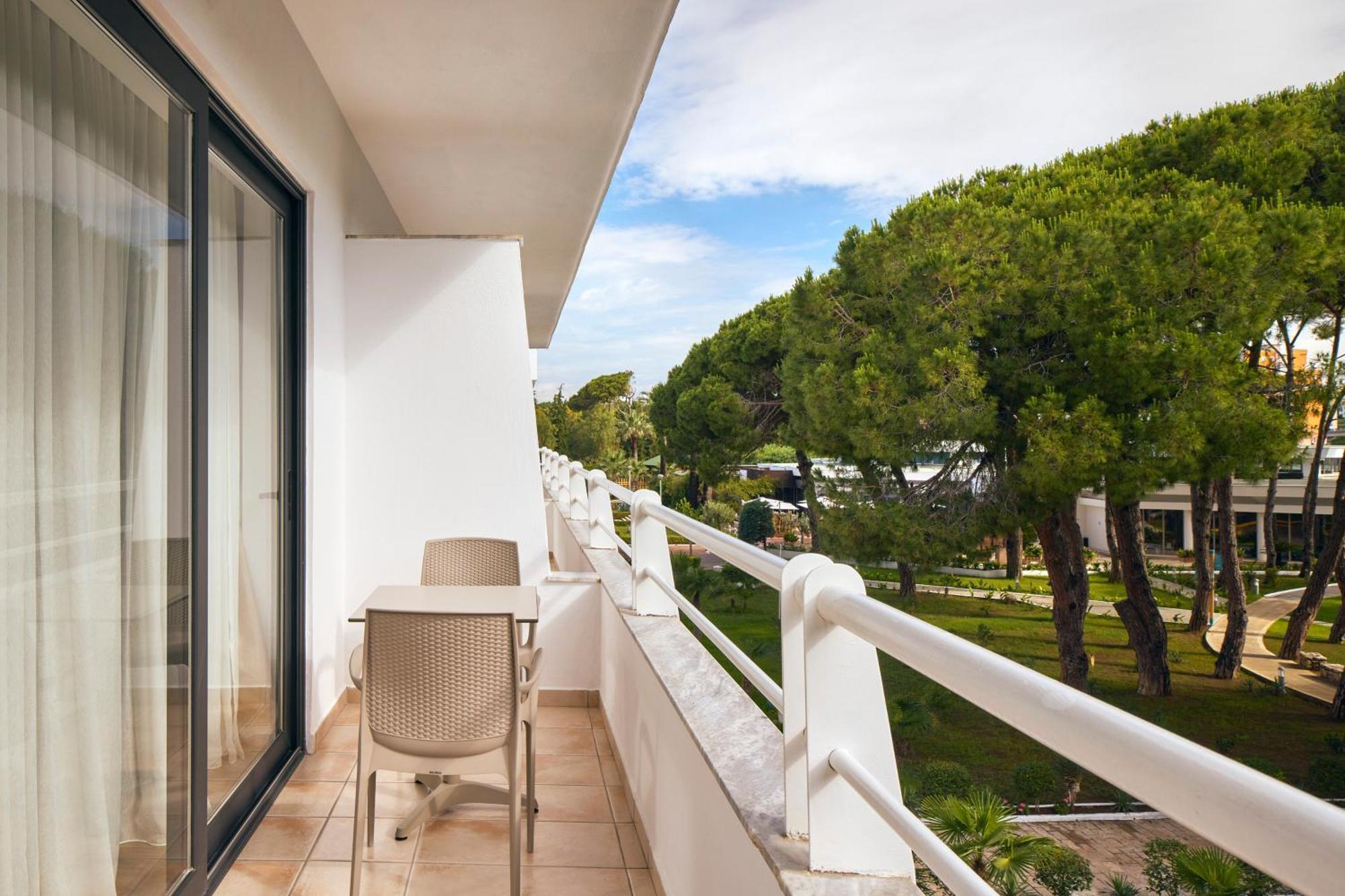 Sol Tropikal Durres Hotel Luaran gambar
