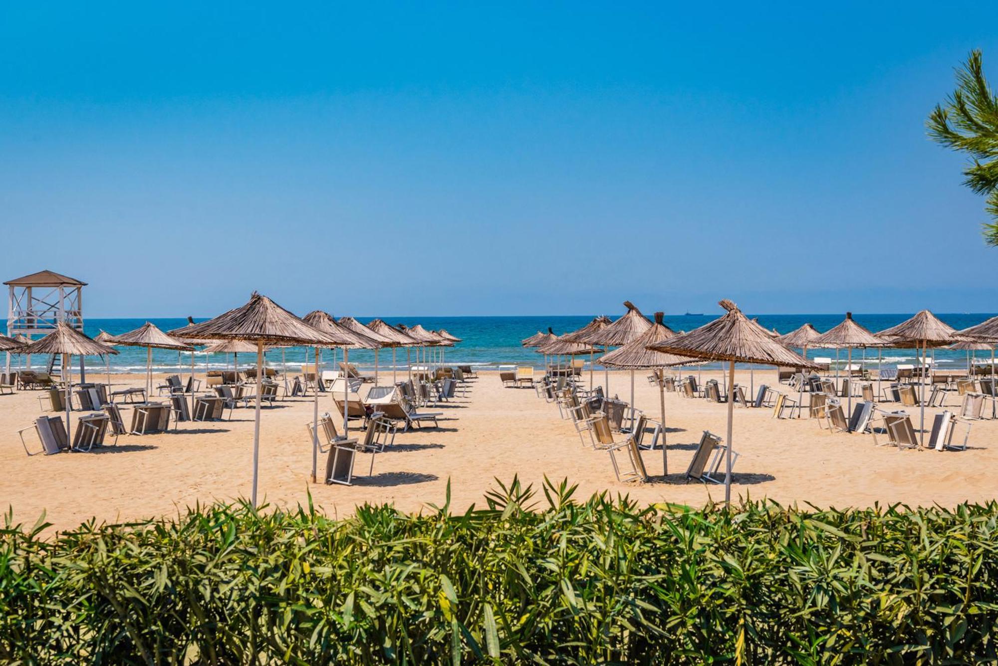 Sol Tropikal Durres Hotel Luaran gambar